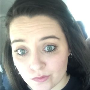 Meet your Posher, Tori